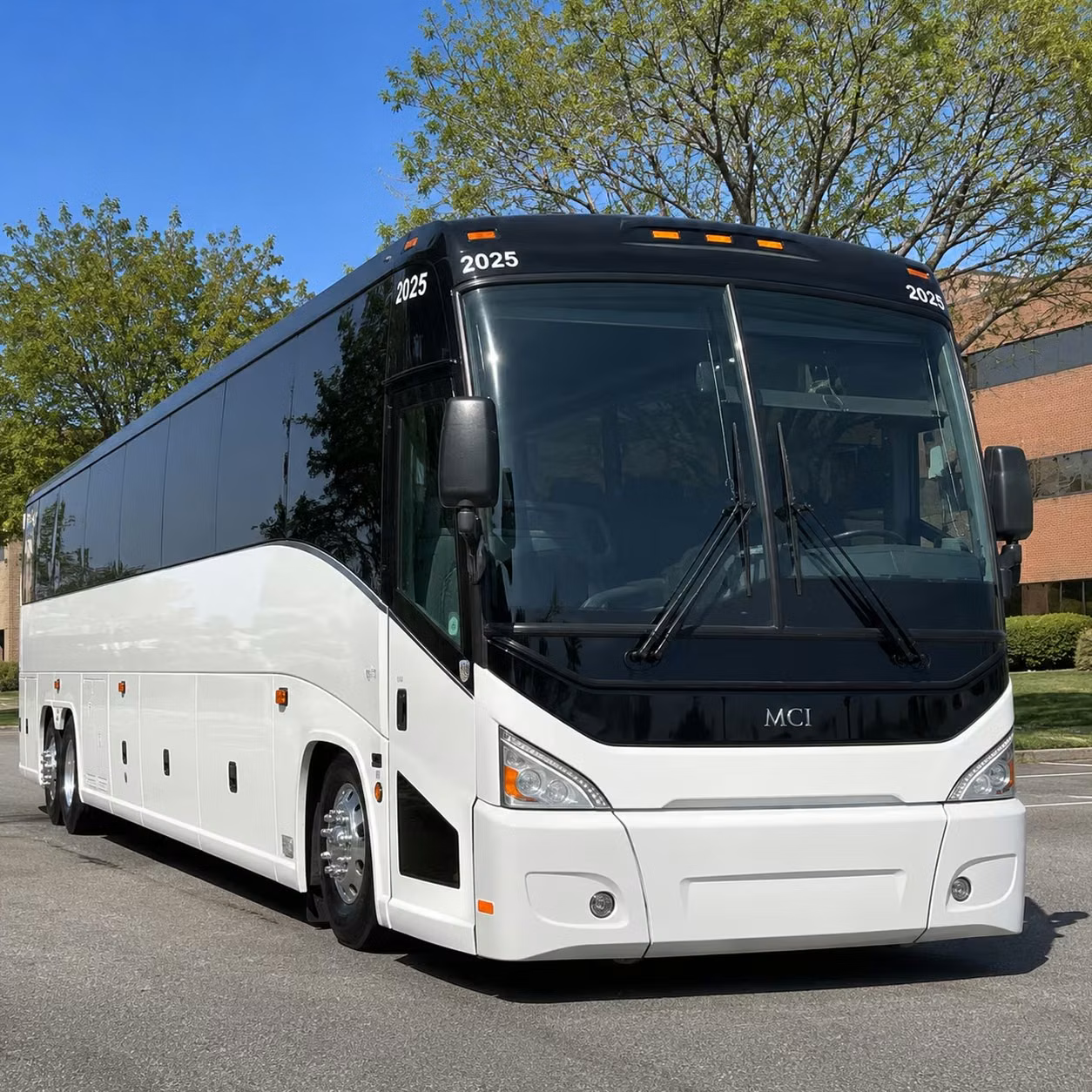charter bus rentals for jacobs pavilion at nautica in cleveland s flats