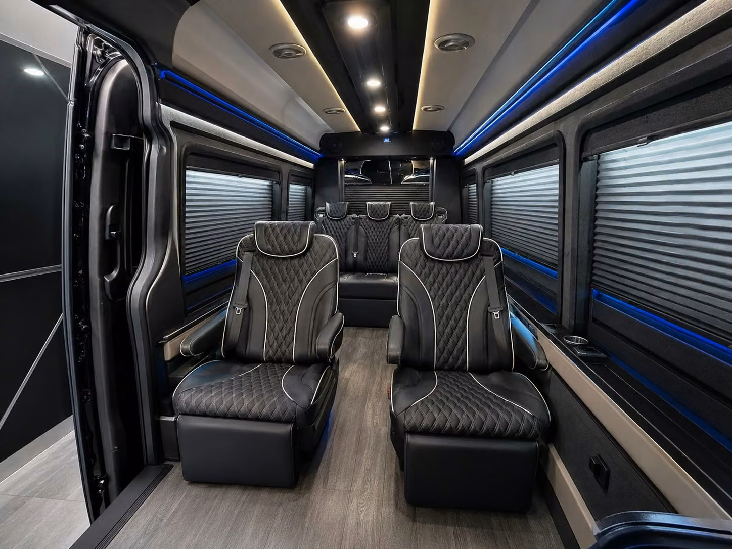 charterbusrentalclevelandoh com makes finding cleveland airport transportation fast easy and flexible