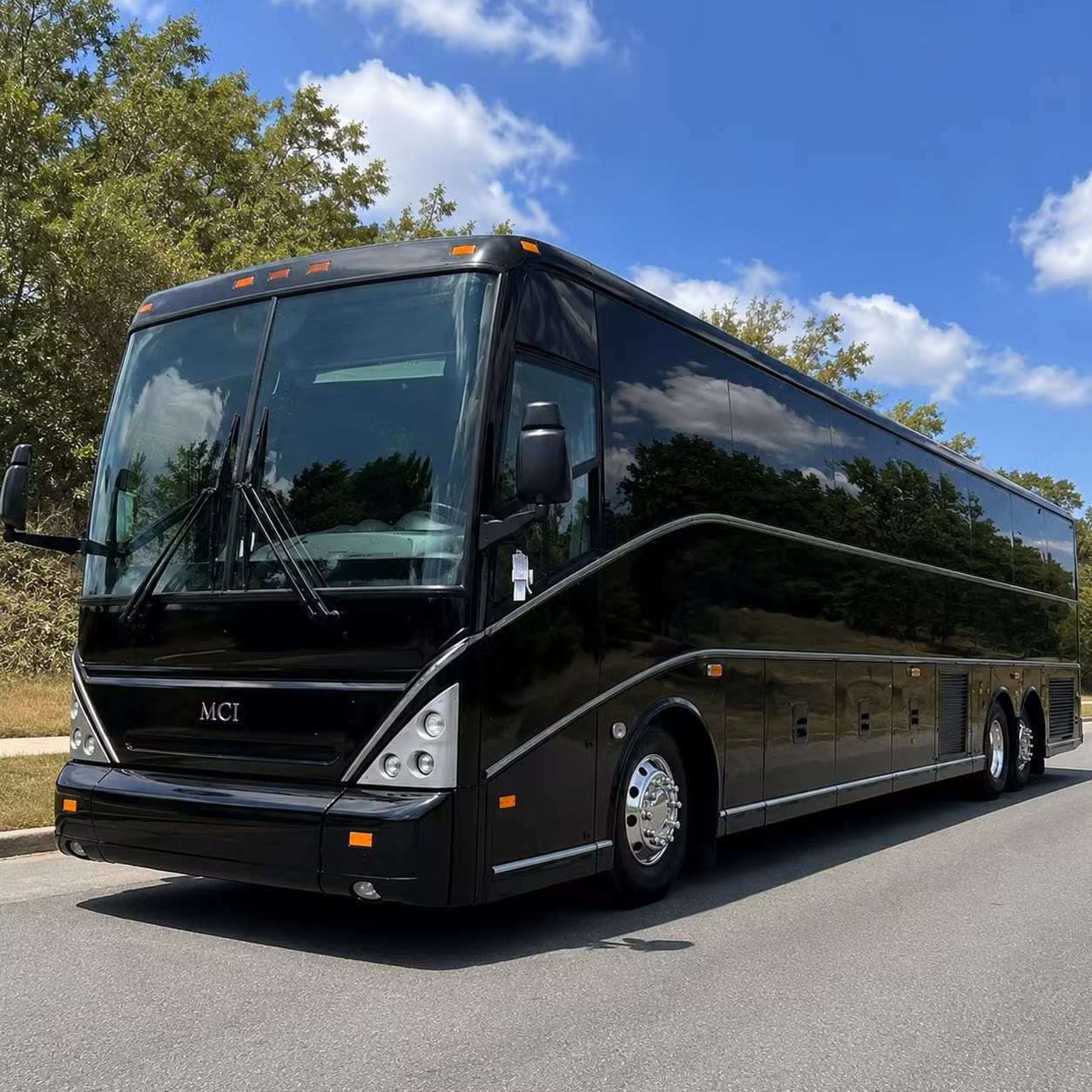 keep your cleveland workforce moving with employee shuttle services